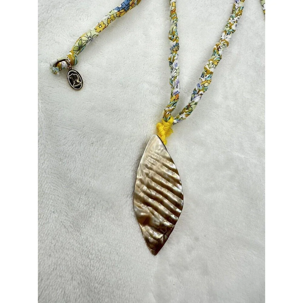 NEW Free People Ariana Ost The Era Strand Necklace Shell Pendant Bohemian Beach